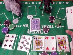 Permainan Casual Poker Online secara online
