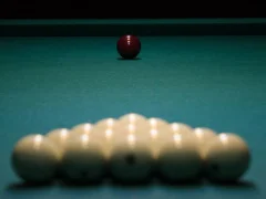 Permainan 3d Billiard Piramid secara online