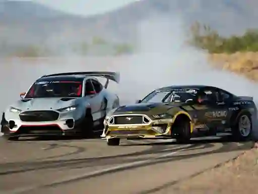 Permainan Drifting Mustang Car Puzzle secara online