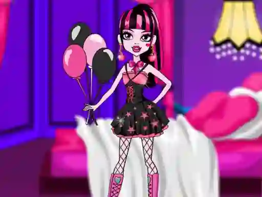 Permainan Delicate Dracula Dress Up secara online