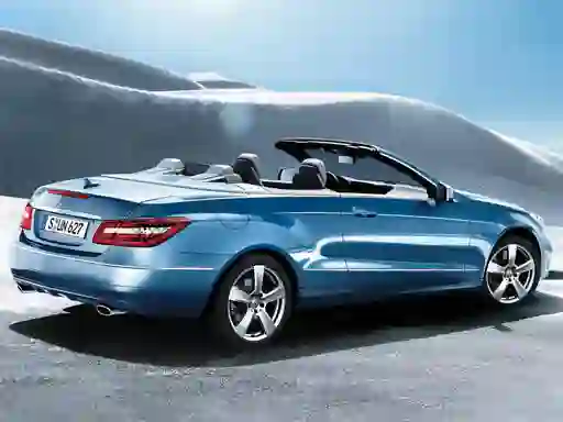 Permainan Cabriolet Roadster Puzzle secara online
