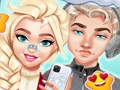 Permainan Pasangan #Selfie Winter Outfit  secara online